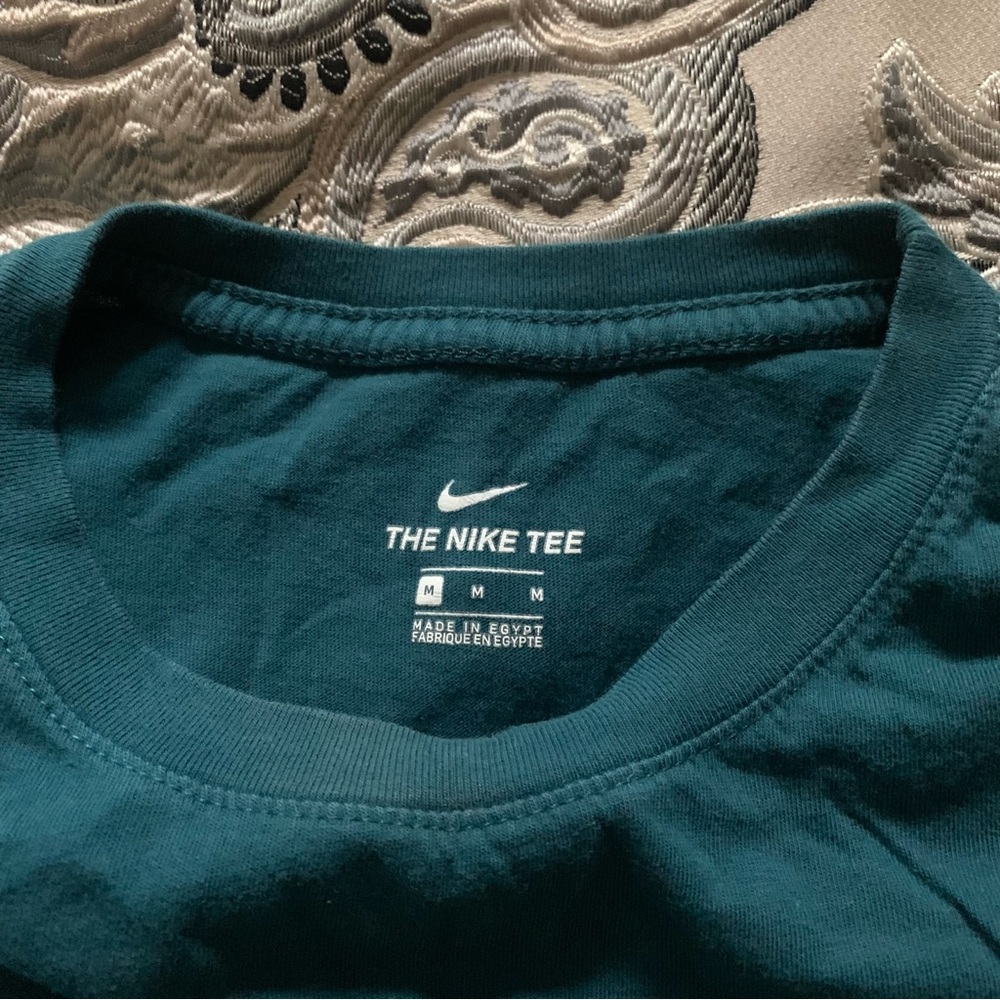 Nike Long Sleeve - Picture 4 of 5